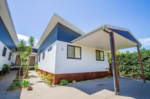 Torakina - New Castle Holiday 6