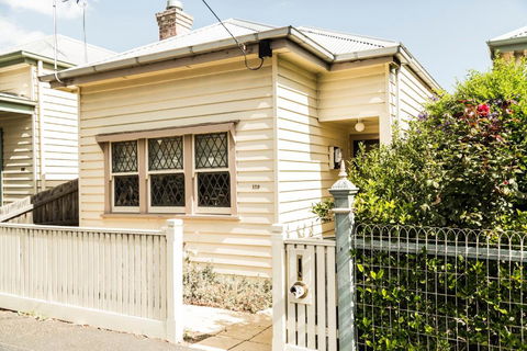 Simmers Serviced Apartments - New Castle Holiday 2