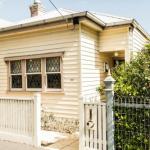 Simmers Serviced Apartments - New Castle Holiday 0