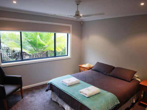 Absolutely Avoca 114a Avoca Drive Avoca Beach - New Castle Holiday 6
