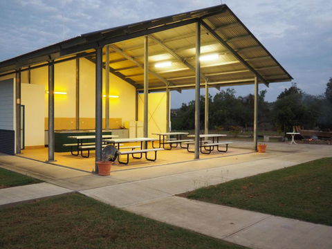 Bowen Holiday Park - New Castle Holiday 1