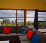 Endeavour 10 Dulconghi Street - New Castle Holiday