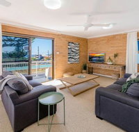 Burleigh great house room for the boat across the road from beach - New Castle Holiday