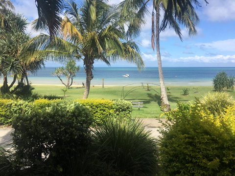 Beach Front Villa At Tangalooma - New Castle Holiday 6