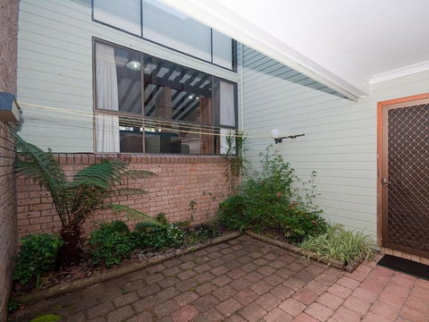 Gowrie Avenue Bay Parklands Townhouse 06 2 - New Castle Holiday 2