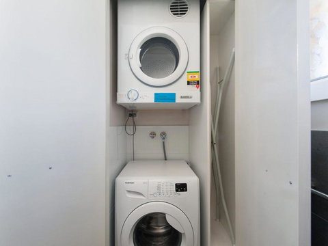 Marine Drive Unit 01 24 Surfair - New Castle Holiday 4