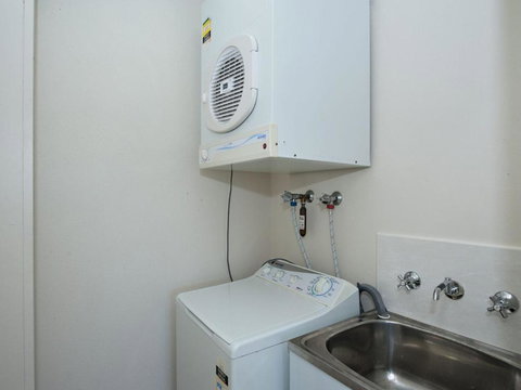 Weatherly Close Ocean Shores Unit 07 27 - New Castle Holiday 6