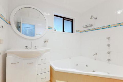 Kallaroo Street 3 Corlette - New Castle Holiday 1