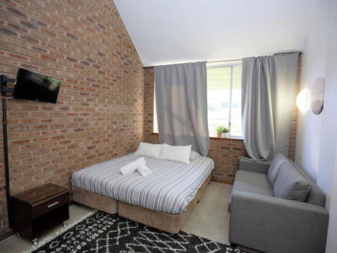Gables 11 On Clyde Street - New Castle Holiday 6