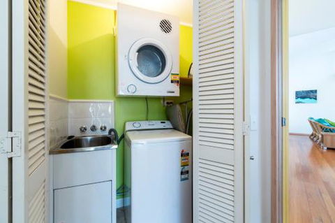 Aaronvale - New Castle Holiday 1