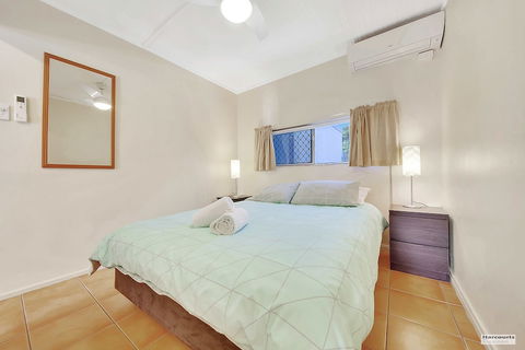 Driftwood On The Beach - New Castle Holiday 5