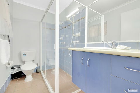 Driftwood On The Beach - New Castle Holiday 2