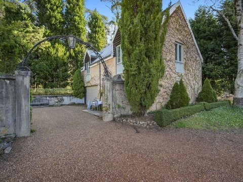 COOKS HOUSE - New Castle Holiday 3