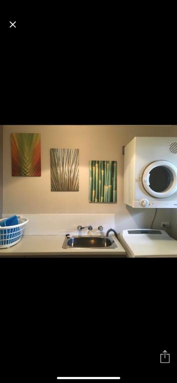 Relaxarna - New Castle Holiday 1