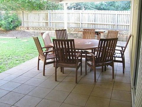 Roderick Street 52 Moffat Beach - New Castle Holiday 3