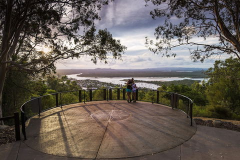 Footsteps To The Heart Of Noosa And A View! - New Castle Holiday 3