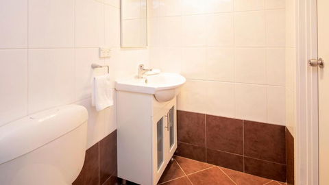 Yurali - New Castle Holiday 6