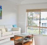 Riverside Views Hawks Nest - New Castle Holiday