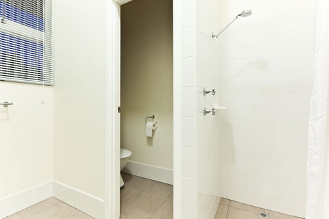 Exmouth Villas Unit 33 Renovated Holiday Villa A Short Walk From Town Centre - New Castle Holiday 3