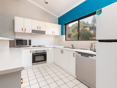 Oceanside 13 - New Castle Holiday 3