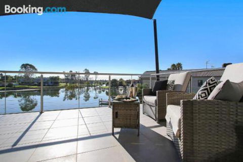 Cypress Townhouse 23 Suite - New Castle Holiday 5