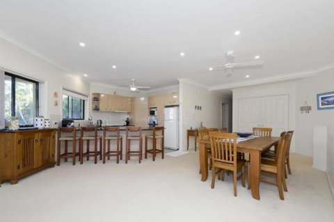 Al Mare No 2 42a - New Castle Holiday 2