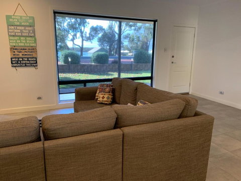 Hooterville - New Castle Holiday 6