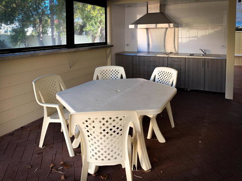 Hooterville - New Castle Holiday 2