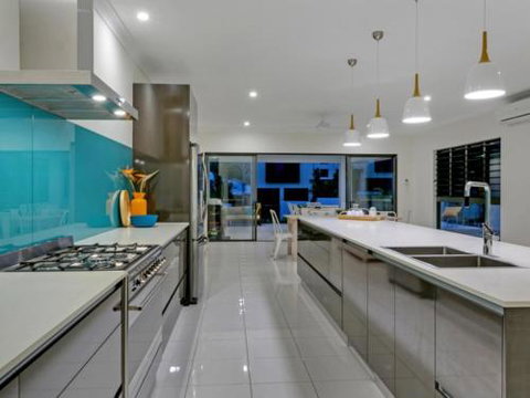 Sandcastles Palm Cove - New Castle Holiday 1