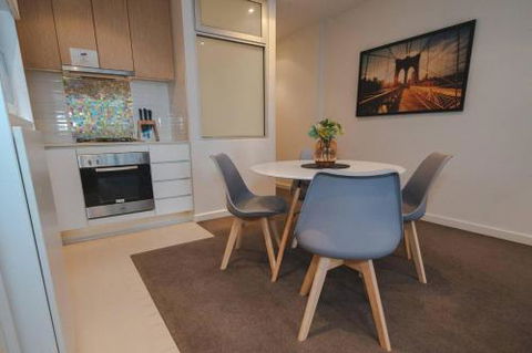 Infinity On Morphett In The Heart Of The Cbd Wifi Nespresso Netflix - New Castle Holiday 3