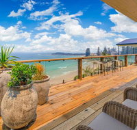 Beach Shack on Main Yamba Magnificent views Photos available shortly Free WiFi - New Castle Holiday