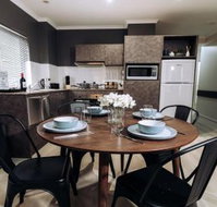 Central City Convenience Free Parking  WiFi - New Castle Holiday