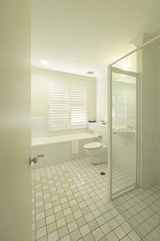 Villa Legato - New Castle Holiday 6