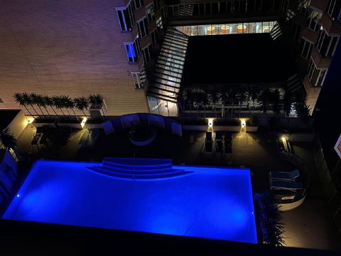ARENA RESORT STYLE EXEC FREE NETFLIX WIFI WINE - New Castle Holiday 5