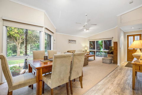 Hilltop Beach House: Newly Updated - New Castle Holiday 2