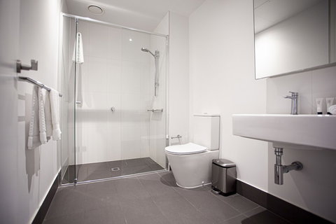 Urban Rest Bella Apartments - New Castle Holiday 4