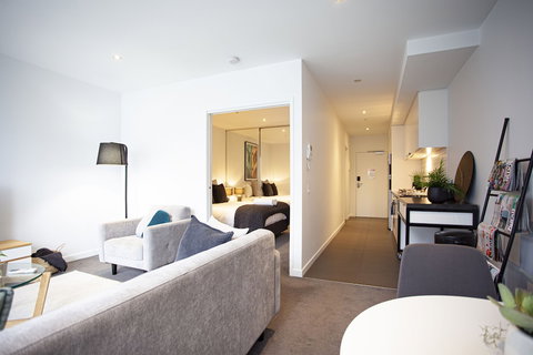 Urban Rest Bella Apartments - New Castle Holiday 6