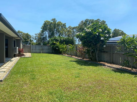 Cooya Beach Ultimate Tropical Getaway - New Castle Holiday 4