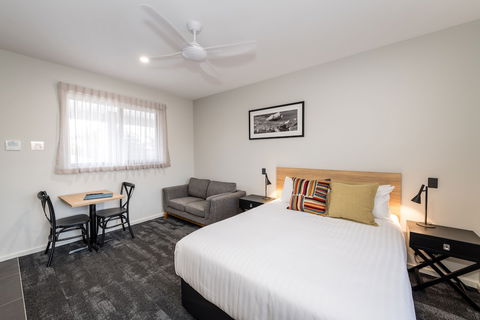 Avenue Motel Apartments - New Castle Holiday 2