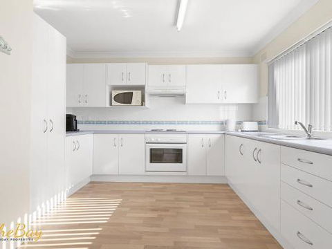 Pelicans Playground 15 / 26 Ajax Ave - New Castle Holiday 4