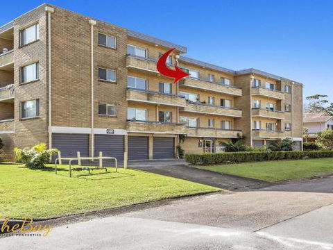 Pelicans Playground 15 / 26 Ajax Ave - New Castle Holiday 2