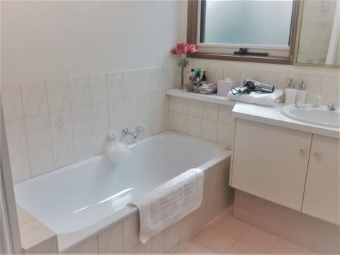 Healesville Selfie Self Contained House - New Castle Holiday 1