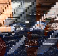 Azalea Villa - New Castle Holiday