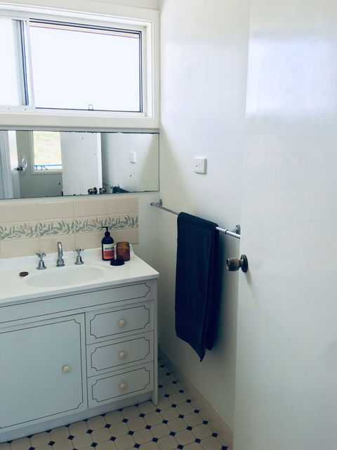 The Beach House Ledge Point - New Castle Holiday 5