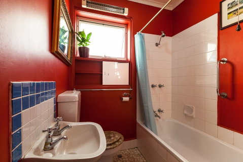 ELEANOR, 1BDR Fitzroy North Apartment - New Castle Holiday 1
