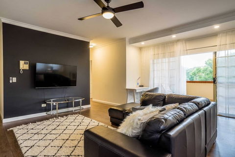 Urban Escape Parramatta - New Castle Holiday 5