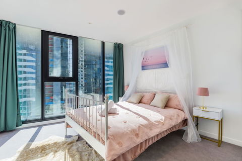 FV Dream 2 BED Apt+ Pool+ Free Parking Qfv211-16 - New Castle Holiday 5