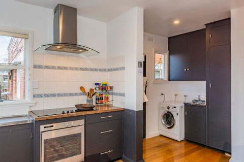 Lofty Views City Stunner! - New Castle Holiday 2