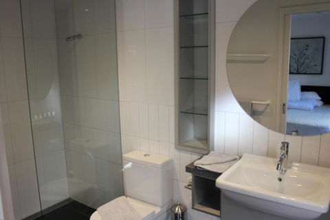 Ropers Apartments - New Castle Holiday 1