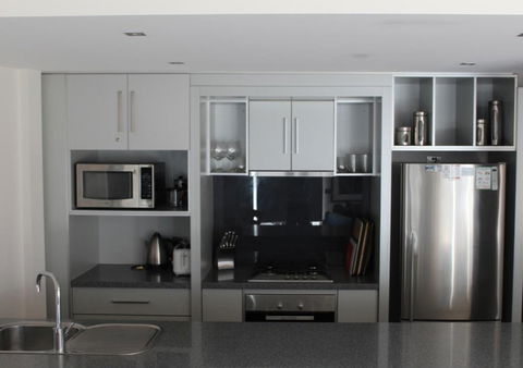 Ropers Apartments - New Castle Holiday 2